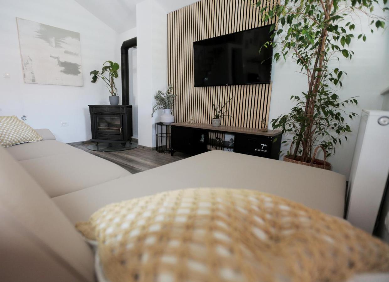 Apartment Tugare Εξωτερικό φωτογραφία
